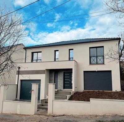 Maison - 140 m² - 4 pièces