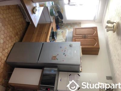 Chambre - 11 m² - 1 pièce