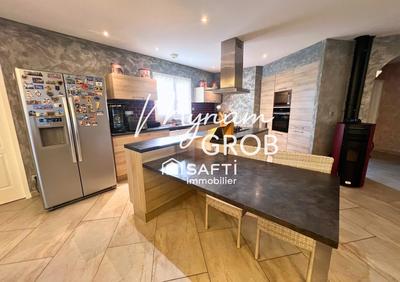 Maison - 130 m² - 4 pièces