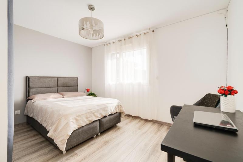 Maison - 141 m² - 6 pièces