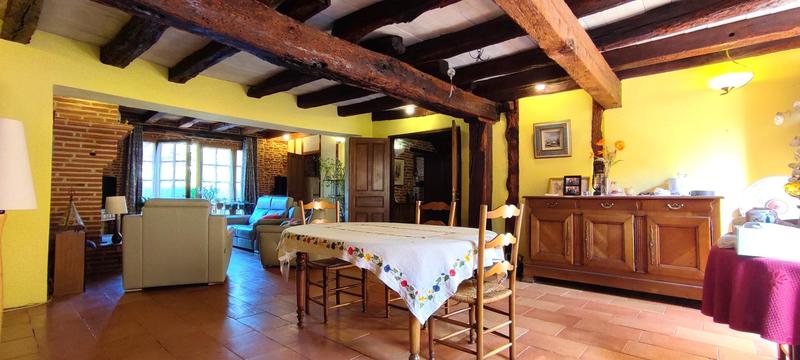 Maison de maîtres - 250 m² - 8 pièces