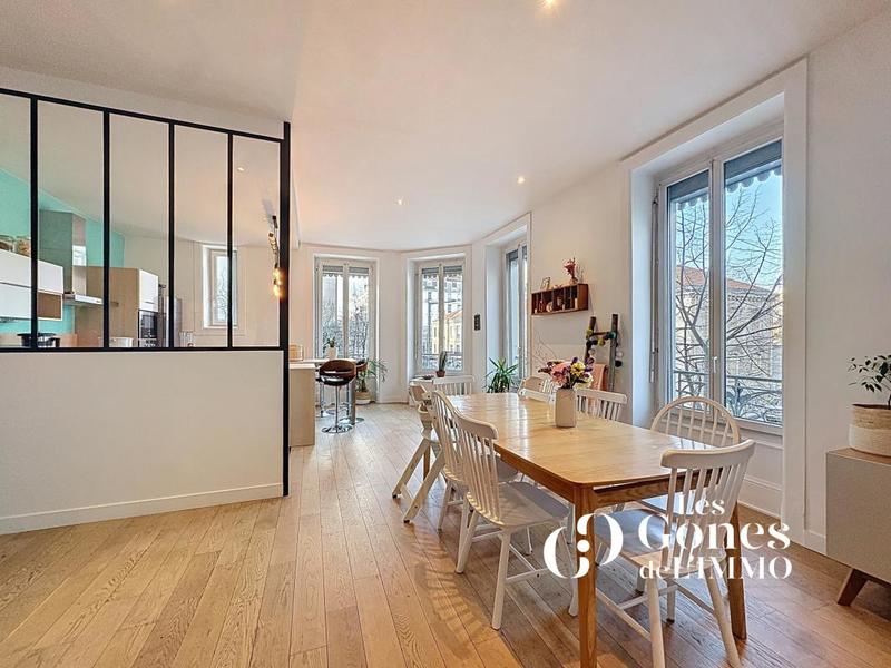 Appartement - 127 m² - 4 pièces