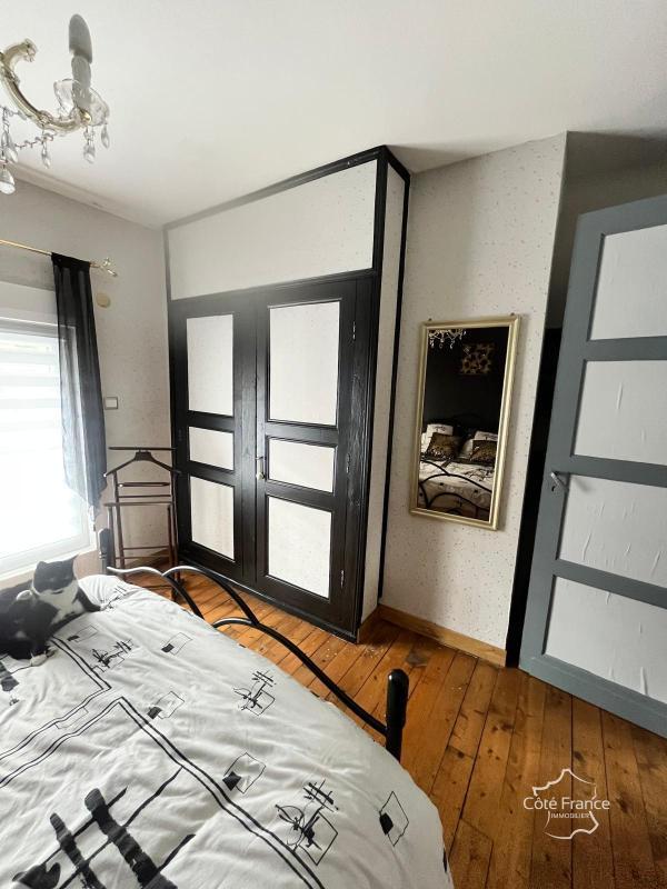 Maison de village - 166 m² - 8 pièces