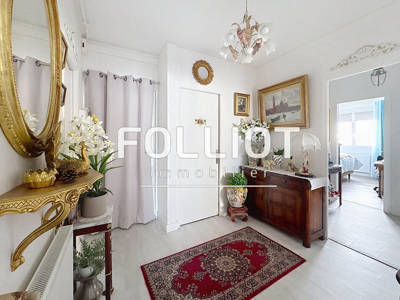 Appartement - 93 m² - 4 pièces