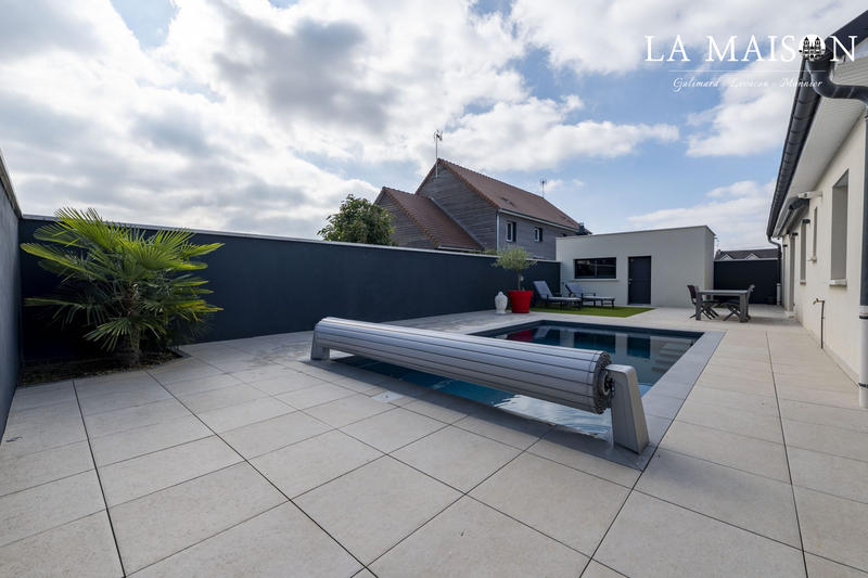 Maison traditionnelle - 160 m² - 7 pièces