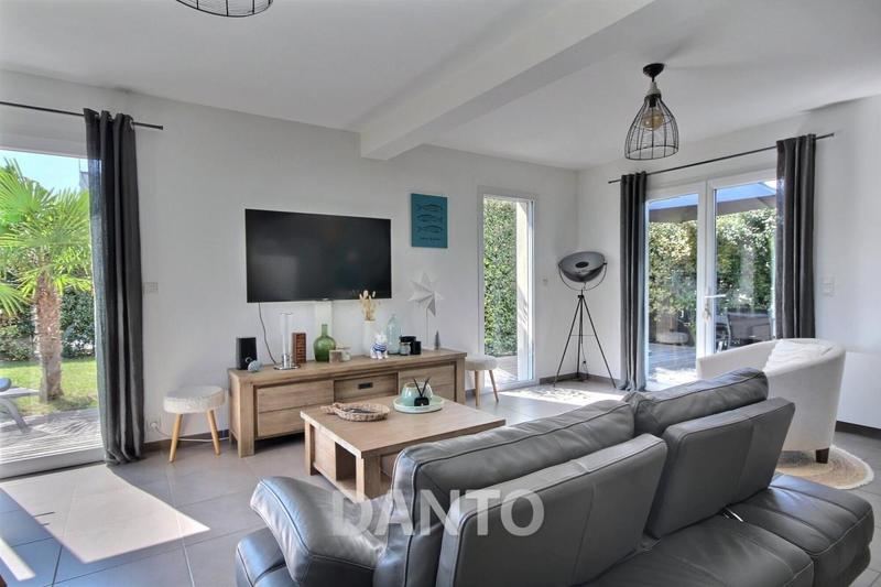 Maison - 108 m² - 5 pièces