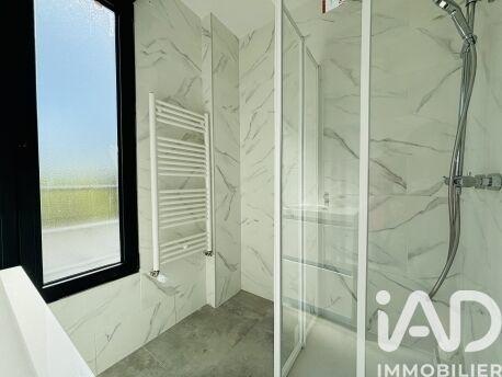 Maison - 143 m² - 6 pièces