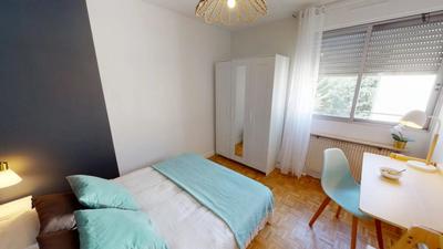 Chambre - 10 m² - 4 pièces