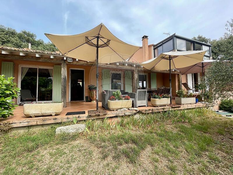 Maison - 152 m² - 6 pièces