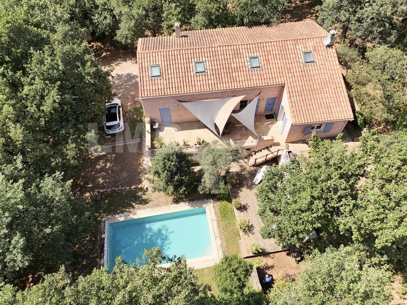 Maison - 144 m² - 7 pièces