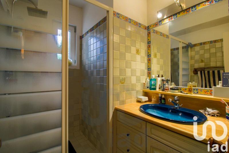 Maison - 225 m² - 10 pièces