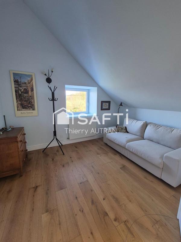 Maison - 245 m² - 8 pièces