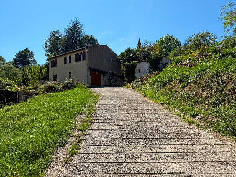 Maison - 80 m² - 4 pièces