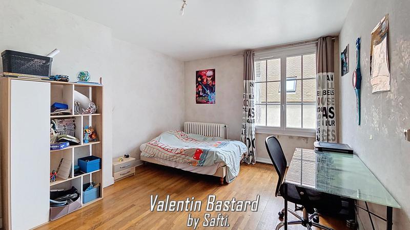 Maison - 135 m² - 6 pièces