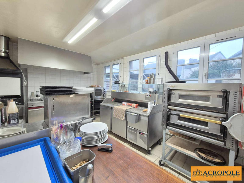 Fonds de commerce - Hôtellerie / Restauration - 200 m²