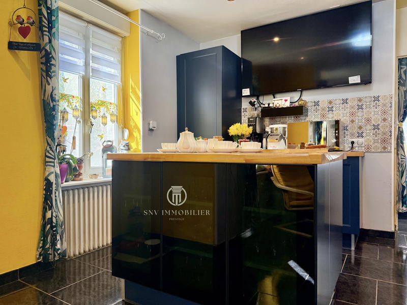 Maison - 206 m² - 9 pièces