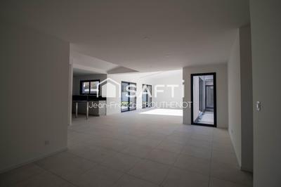 Maison - 155 m² - 6 pièces