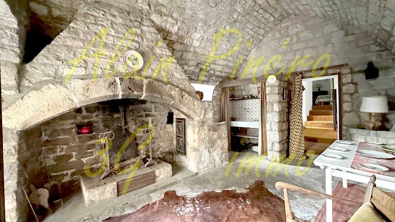 Maison - 184 m² - 10 pièces