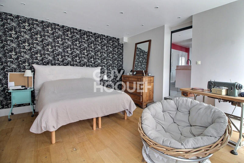 Maison - 187 m² - 7 pièces