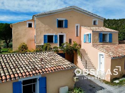 Maison - 195 m² - 6 pièces