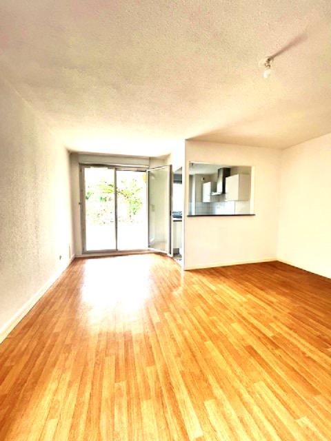 Appartement ancien - 62 m² - 3 pièces