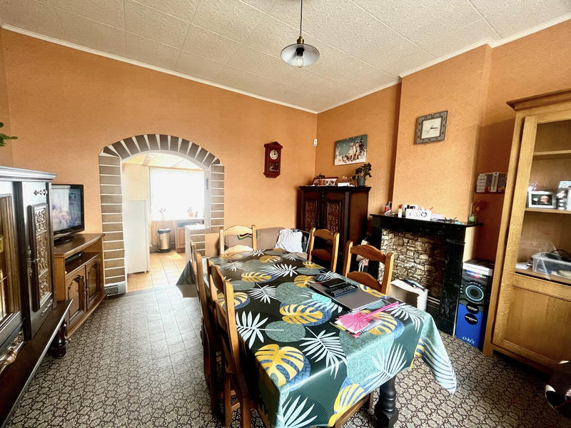 Maison - 80 m² - 5 pièces