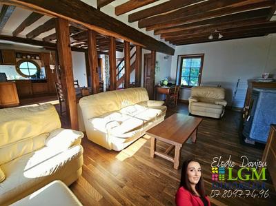 Moulin - 240 m² - 4 pièces