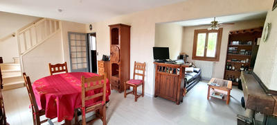 Maison - 80 m² - 5 pièces