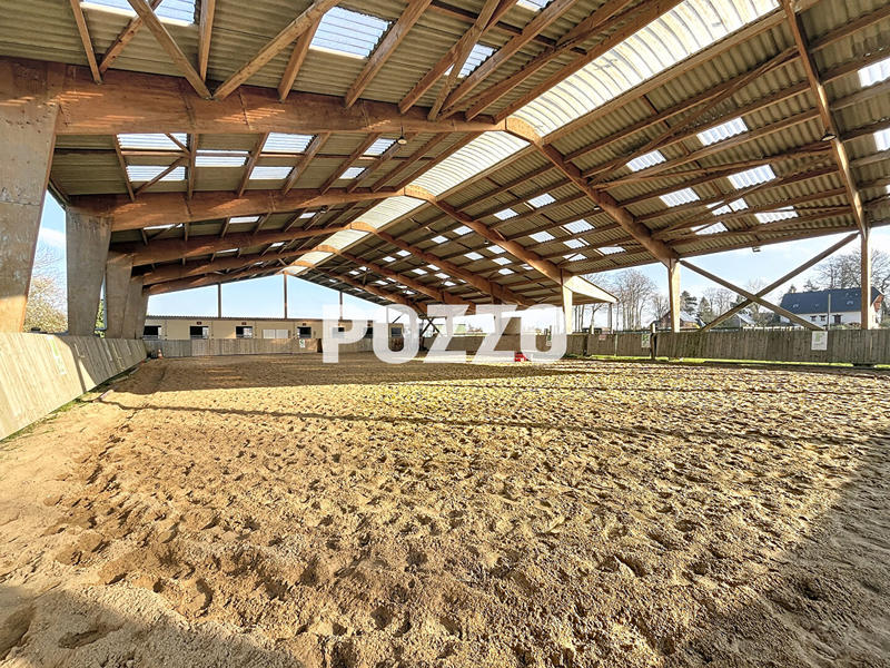 Maison de domaine équestre - 1 500 m² - 2 pièces