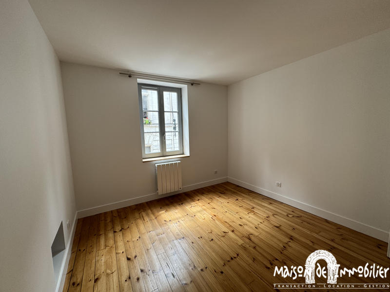 Appartement - 105 m² - 4 pièces