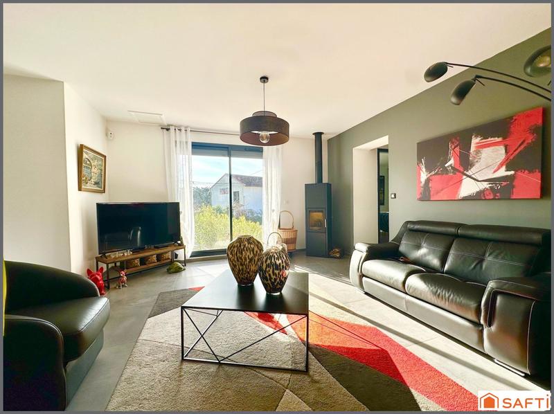 Maison - 212 m² - 8 pièces