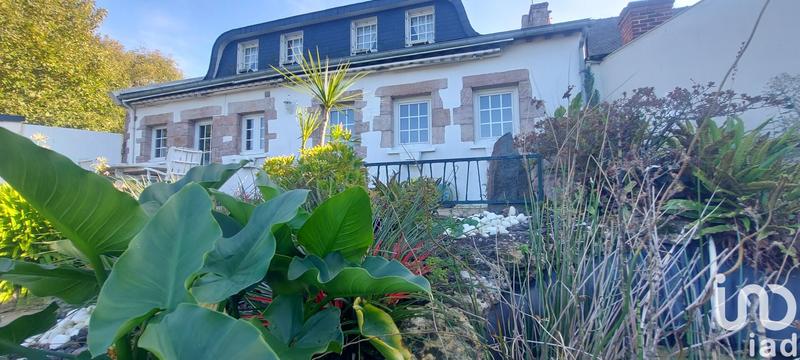 Maison - 166 m² - 10 pièces