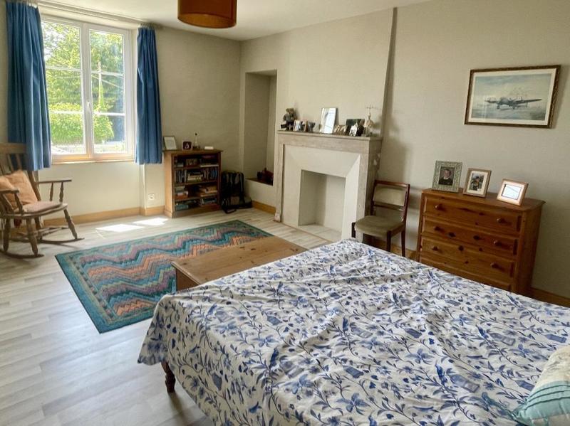 Propriété - 136 m² - 4 pièces