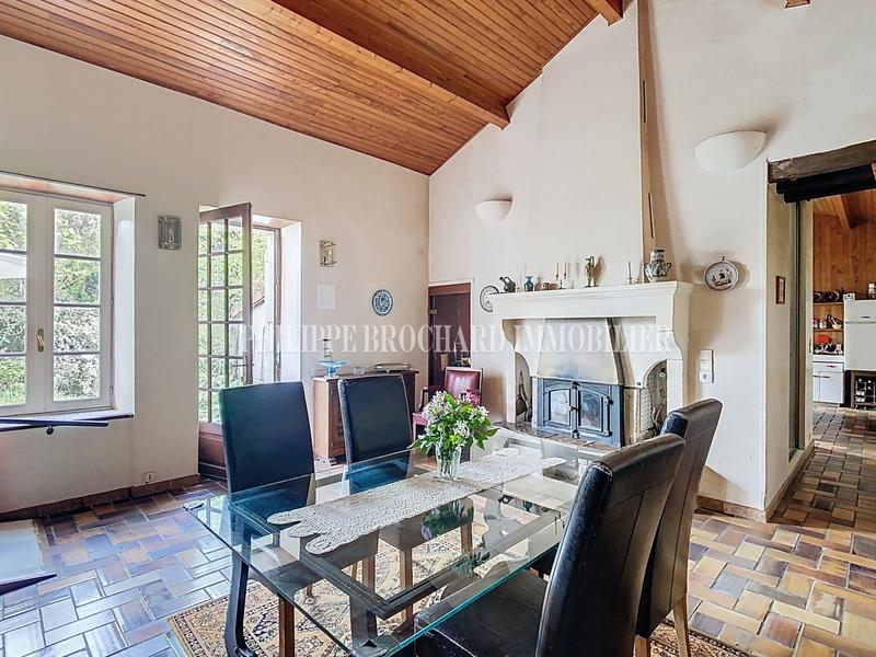 Maison ancienne - 227 m² - 8 pièces