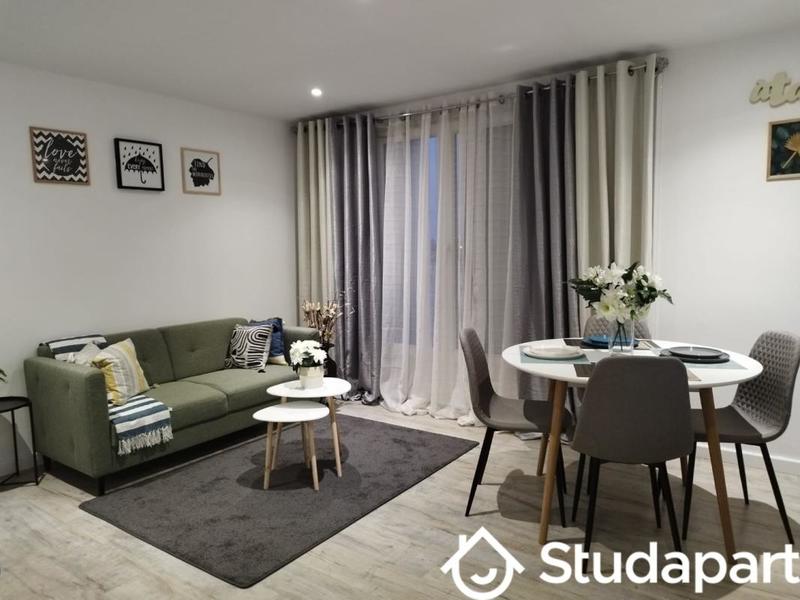 Chambre - 13 m² - 1 pièce