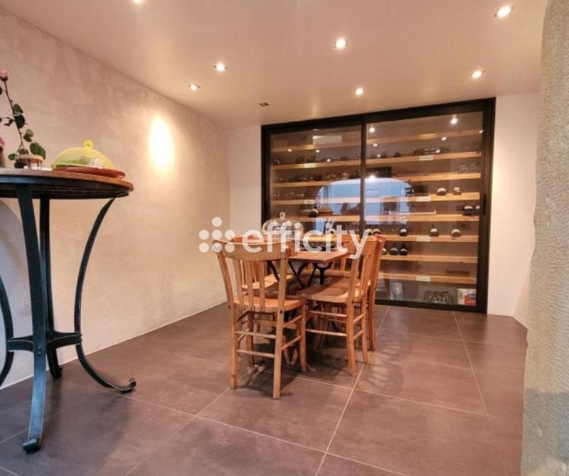 Maison ancienne - 200 m² - 5 pièces