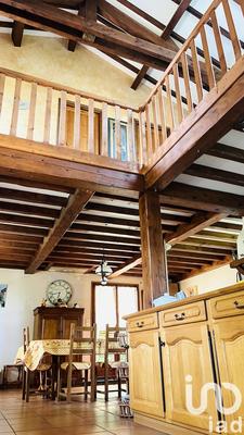 Maison - 275 m² - 8 pièces