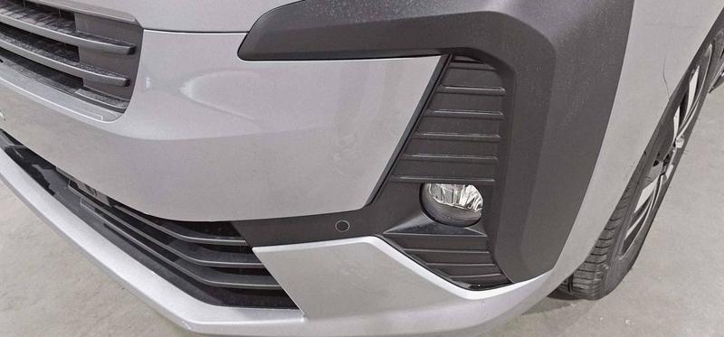 Peugeot Traveller m BlueHDi 180ch s&amp;S Eat8 Business Pack