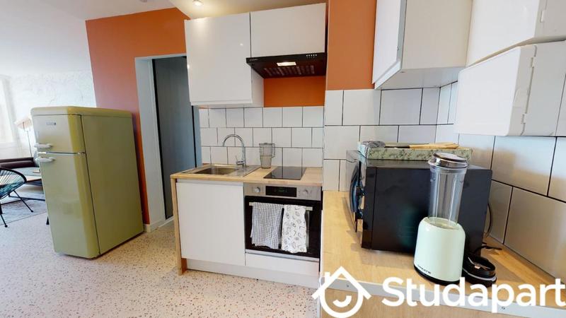 Chambre - 11 m² - 1 pièce