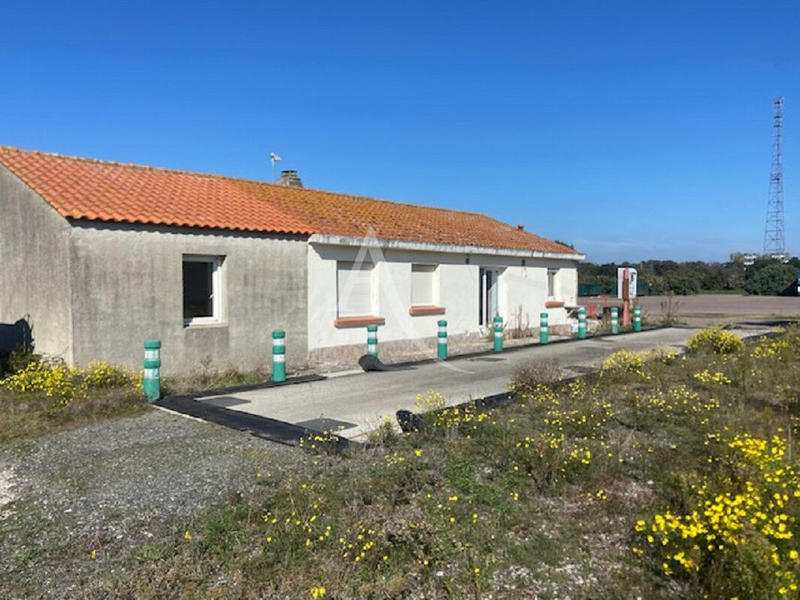 Local d'activité / Entrepôt - 159 m²