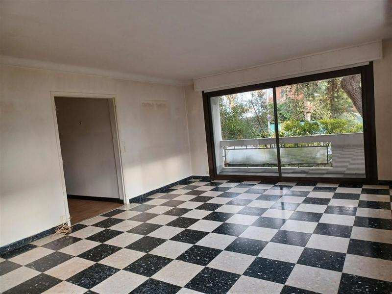 Appartement - 93 m² - 4 pièces