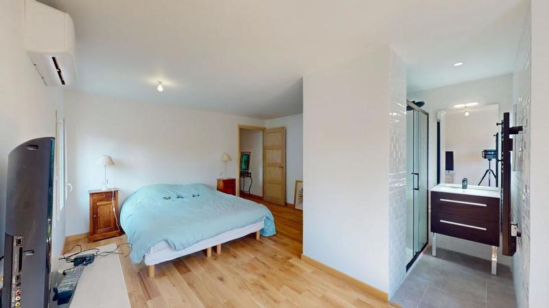 Maison - 187 m² - 5 pièces