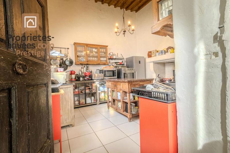 Demeure - 170 m² - 7 pièces