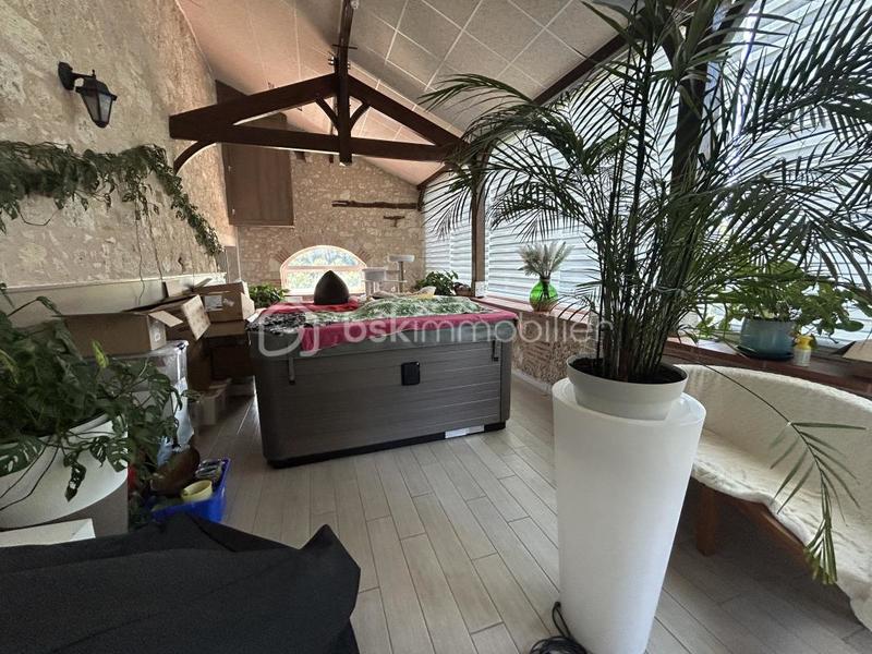 Propriété - 396 m² - 10 pièces