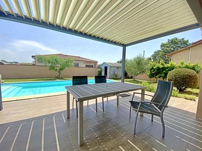 Maison - 112 m² - 4 pièces