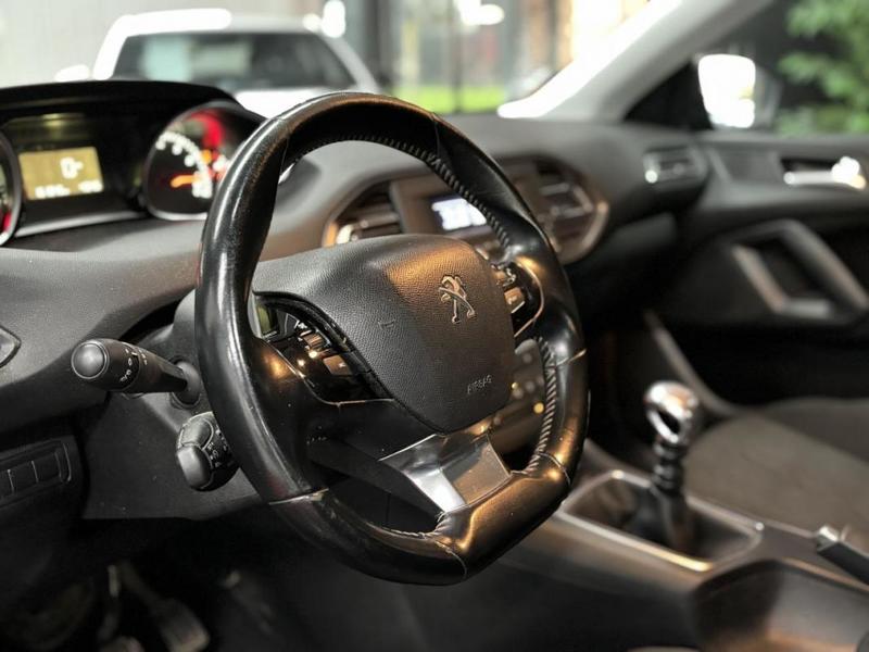 Peugeot 308 1.2i 110 Ch Active Business - Garantie 6 Mois