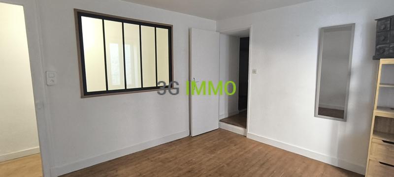 Maison en pierre - 77 m² - 3 pièces