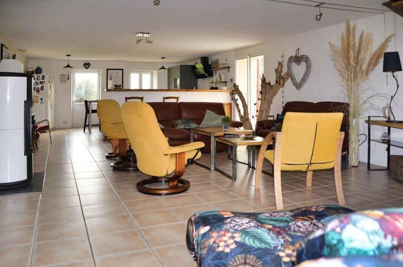 Maison - 236 m² - 8 pièces