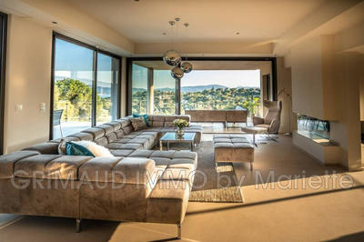 Villa - 306 m² - 7 pièces