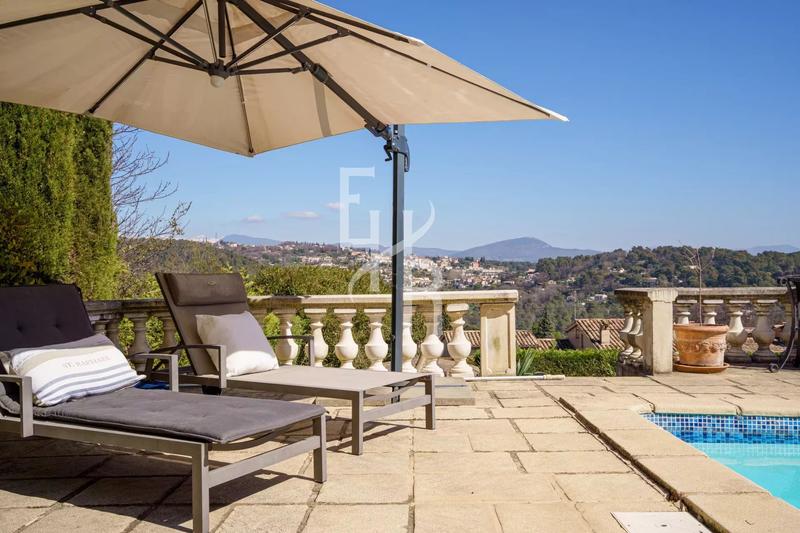 Villa - 173 m² - 7 pièces